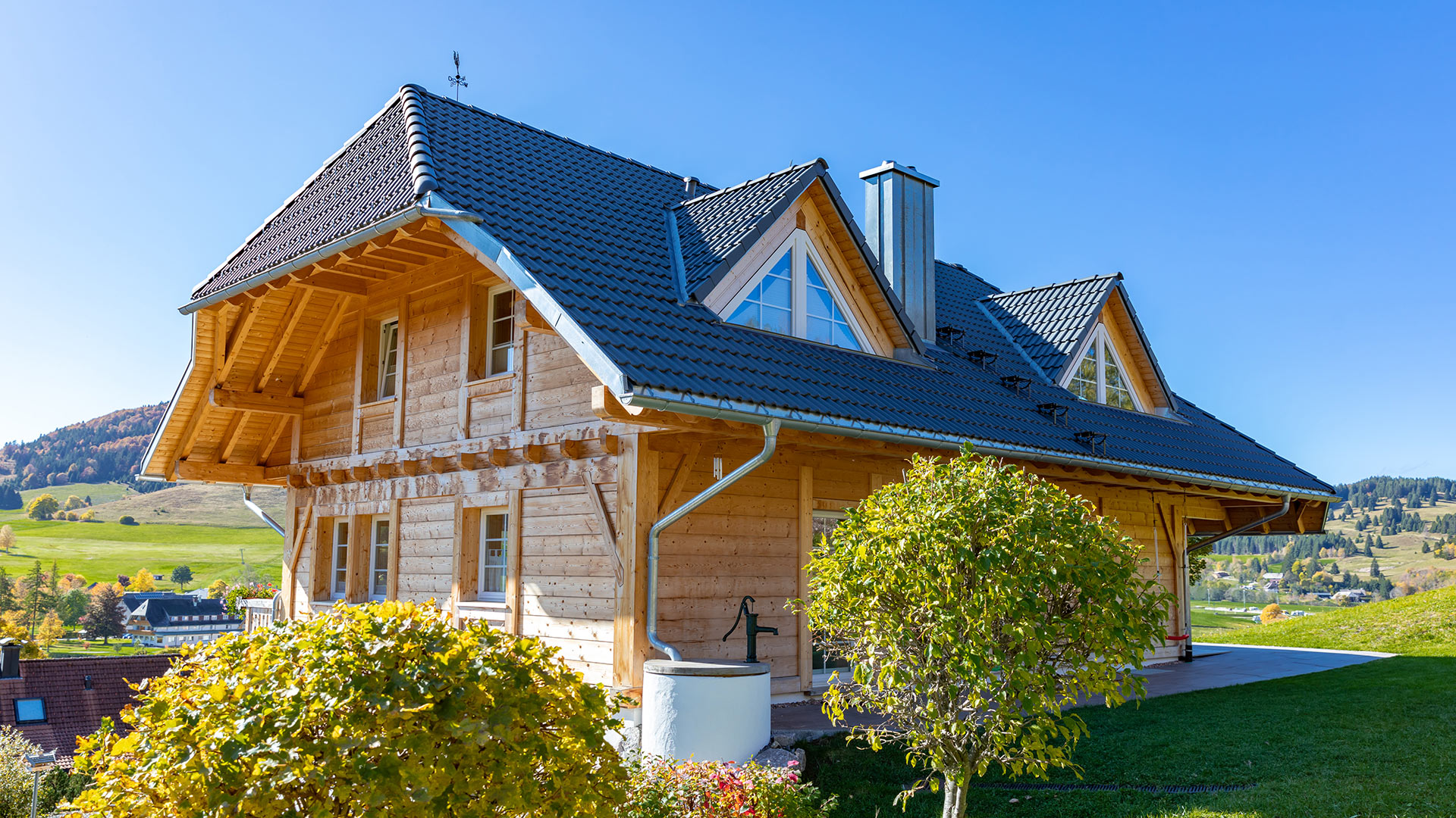 Einfamilienhaus - Ständer-Bohlen-Bauweise